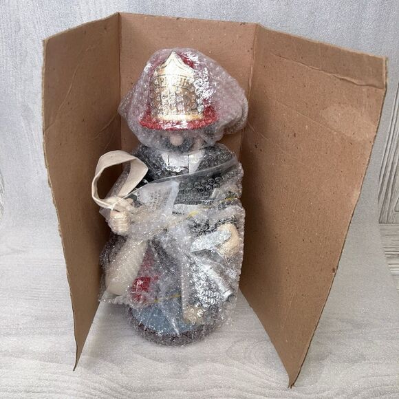 Zim's Heirloom Collectibles Fire Chief Nutcracker Z98-050 Fireman w/ Box NICE! - Picture 15 of 16